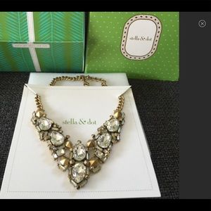 Stella & Dot Zora Crystal Necklace